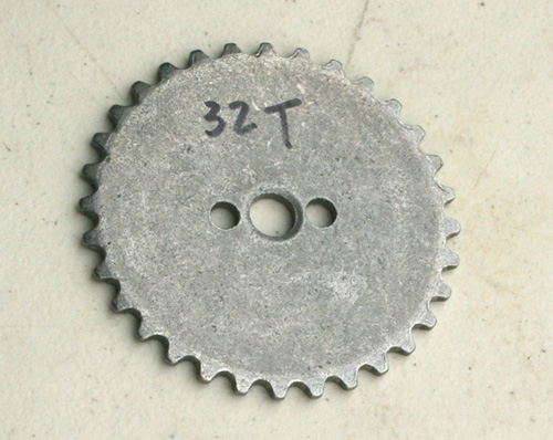 E-22 Cylinder Head Timing Chain Sprocket (32 teeth pitch 25H)